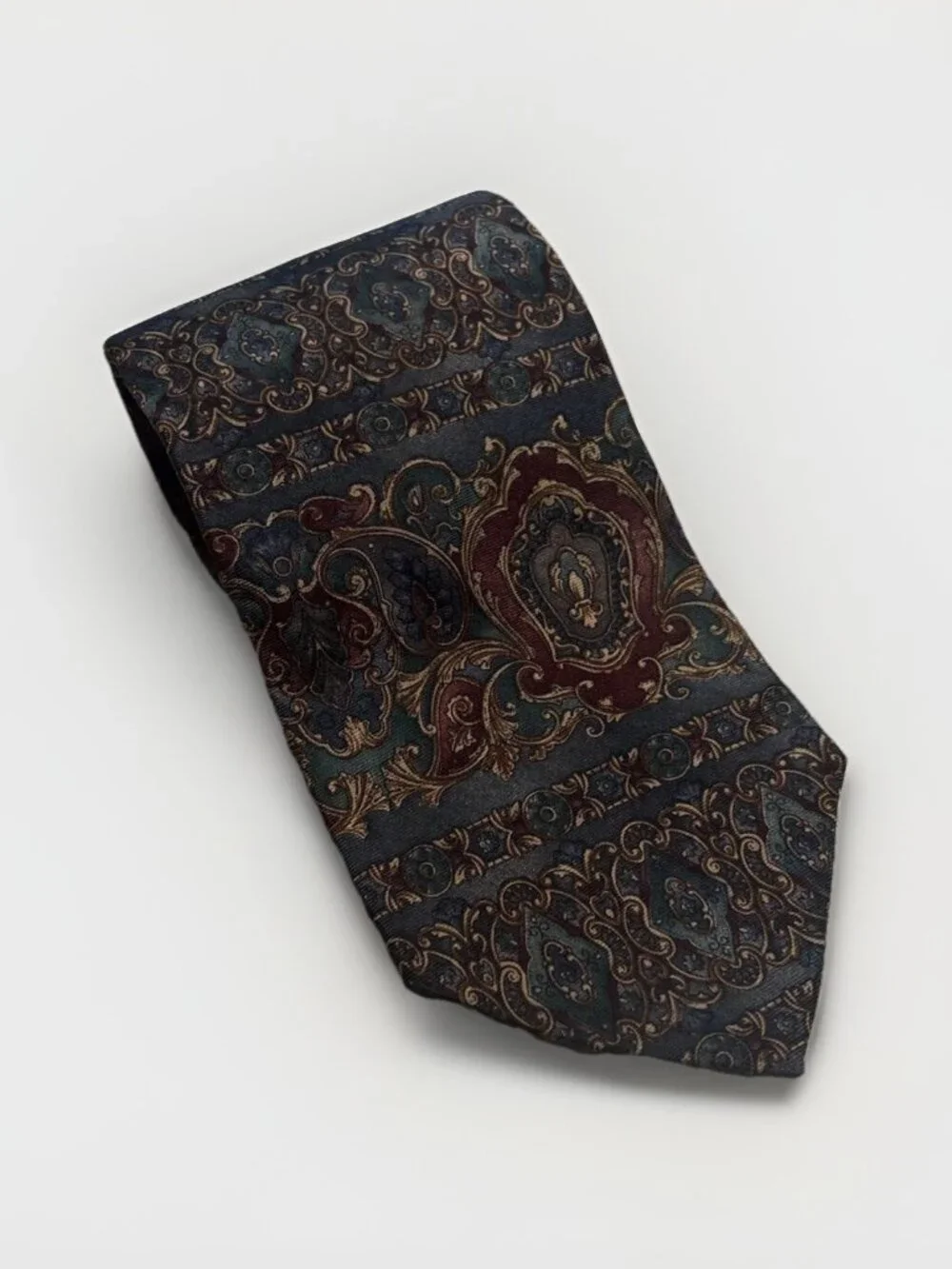 Mallory & Church Tie Mens 100% Silk Blue Paisley Necktie Made in USA Vintage